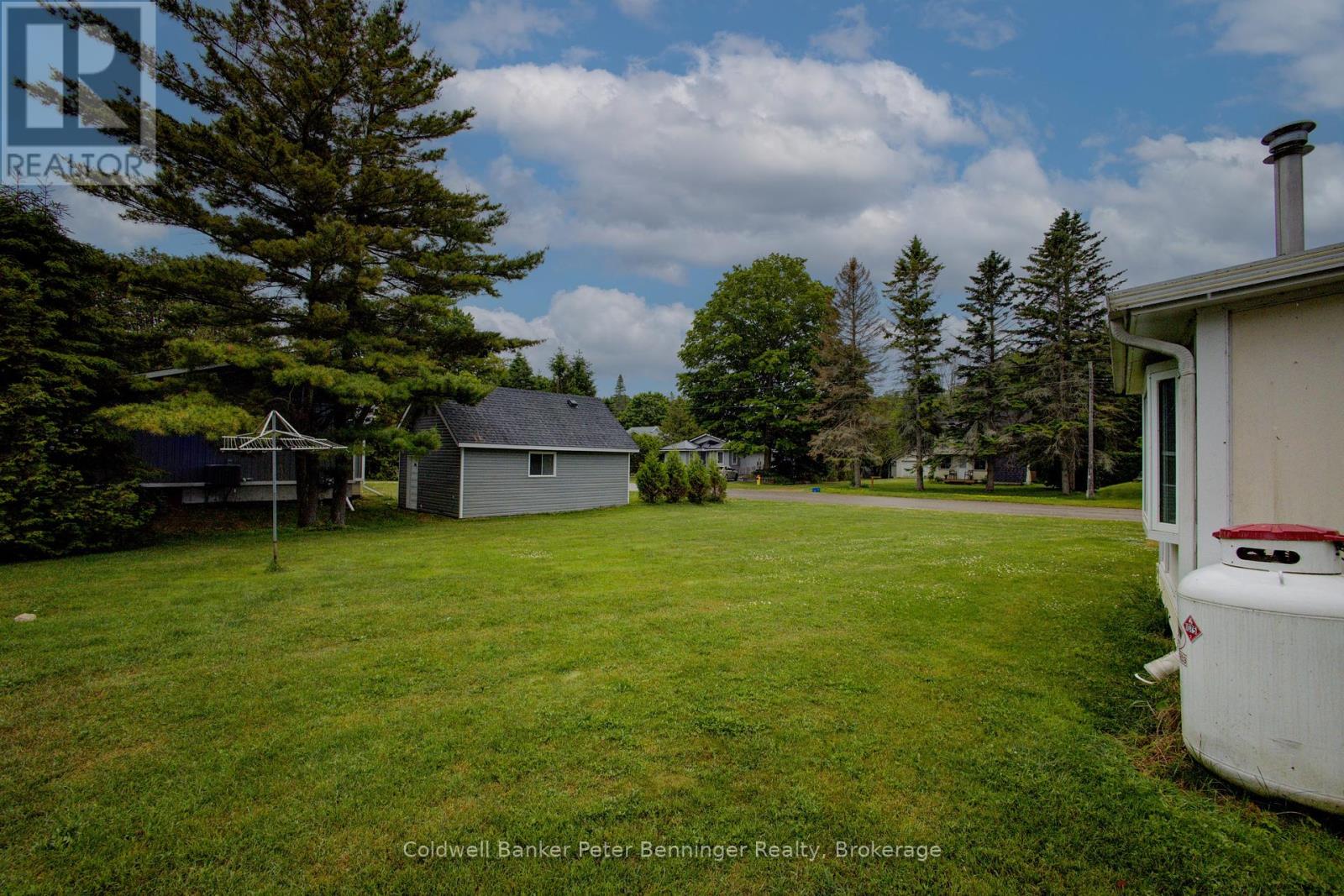 300 Sauk Court, Huron-Kinloss, Ontario  N0G 2R0 - Photo 33 - X12238264
