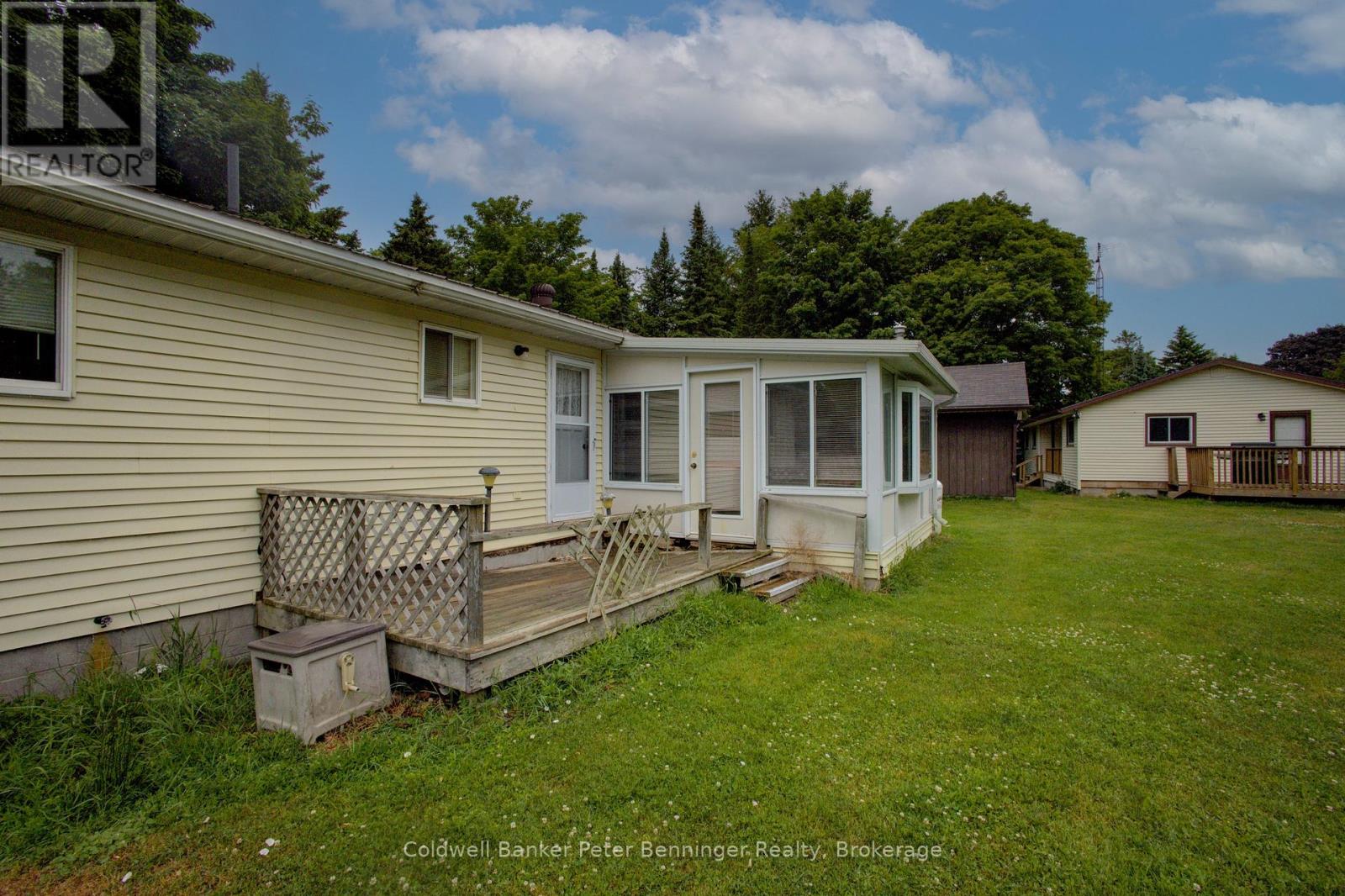 300 Sauk Court, Huron-Kinloss, Ontario  N0G 2R0 - Photo 4 - X12238264