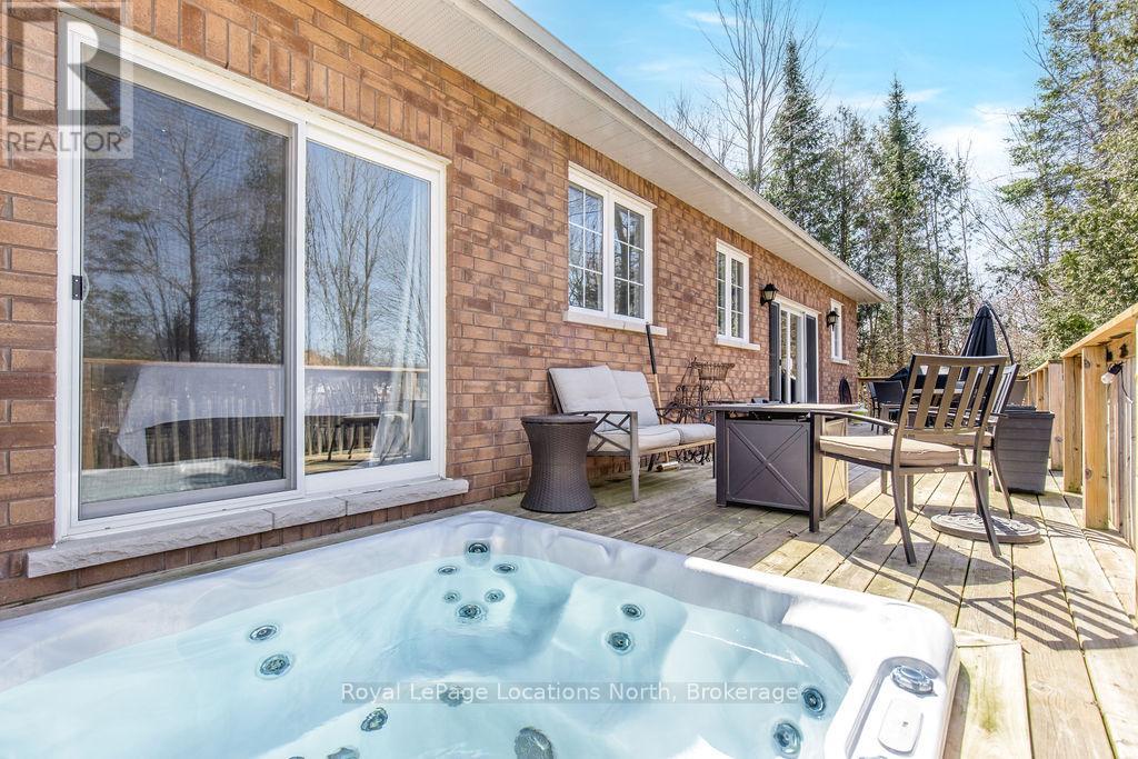 54 Royal Beech Drive, Wasaga Beach, Ontario  L9Z 1H3 - Photo 34 - S12217496