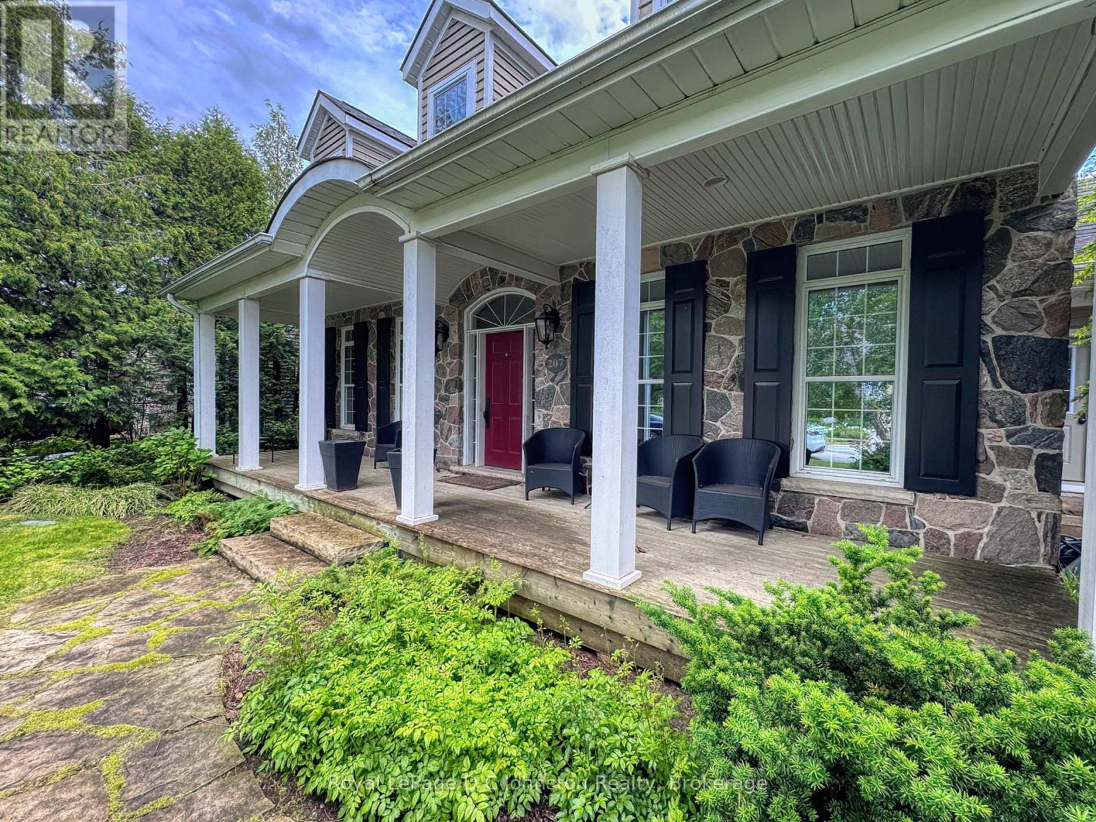 207 Beacon Lane, Saugeen Shores, Ontario  N0H 2L0 - Photo 4 - X12238314