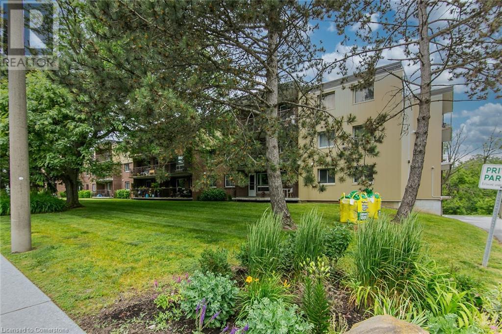 30 Avalon Place Unit# 203, Kitchener, Ontario  N2M 4N6 - Photo 3 - 40743367