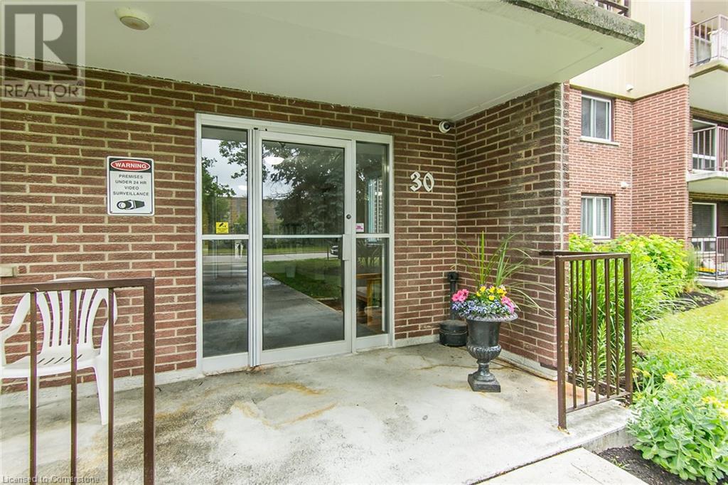 30 Avalon Place Unit# 203, Kitchener, Ontario  N2M 4N6 - Photo 4 - 40743367