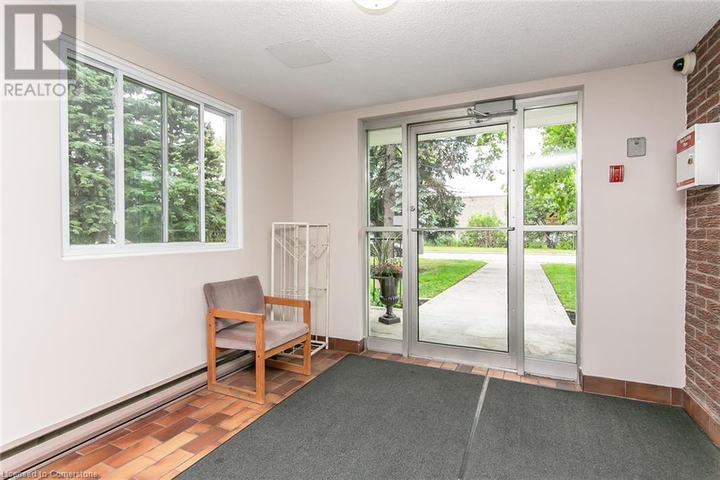 30 Avalon Place Unit# 203, Kitchener, Ontario  N2M 4N6 - Photo 5 - 40743367