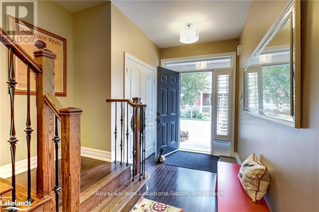7 Collship Lane, Collingwood, Ontario  L9Y 0J6 - Photo 3 - S12238389