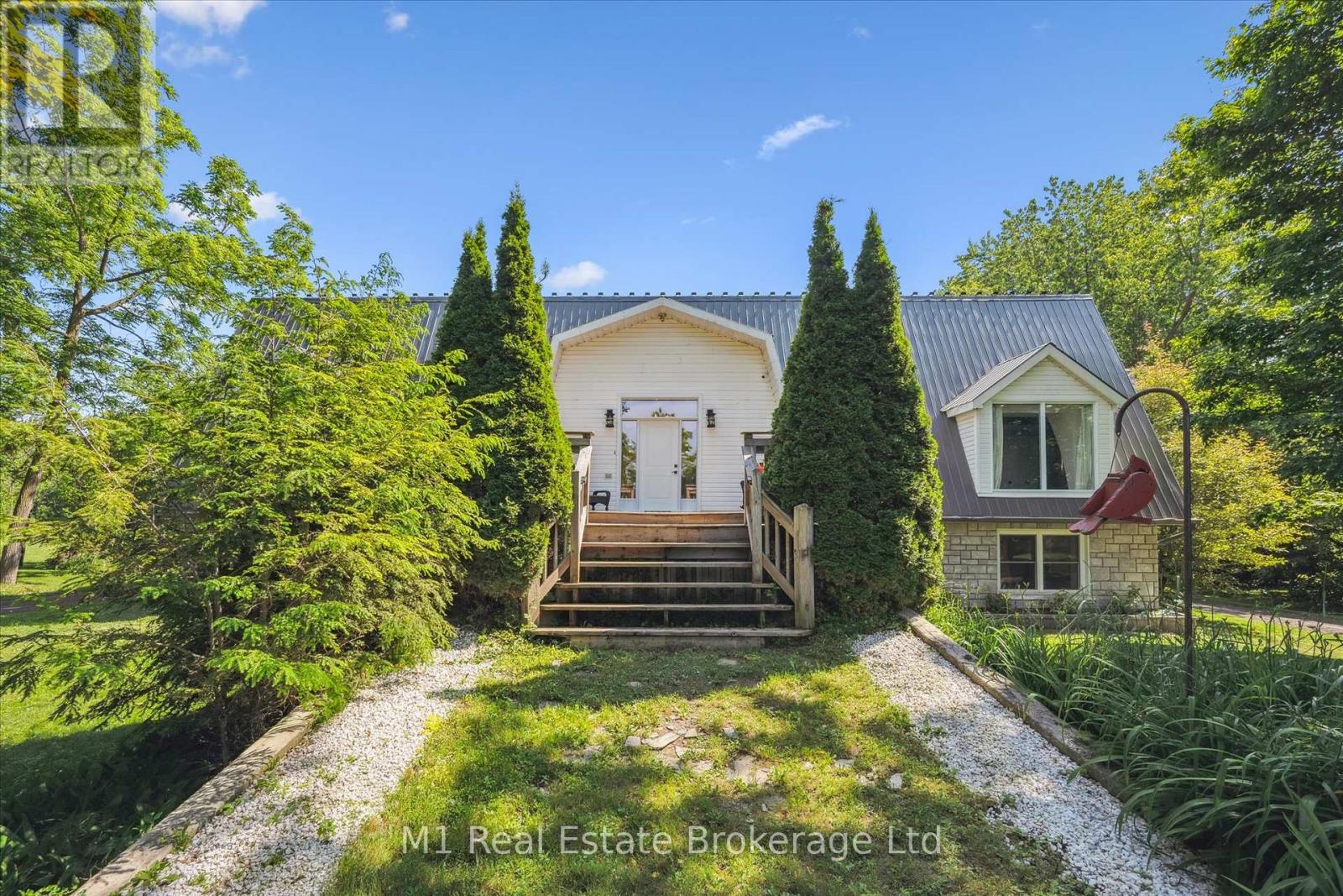128 Wellington Road 7 Road, Centre Wellington, Ontario  N0B 1S0 - Photo 7 - X12238392