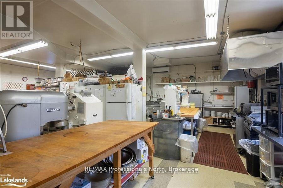 170 Bobcaygeon Road, Minden Hills, Ontario  K0M 2K0 - Photo 13 - X12238473