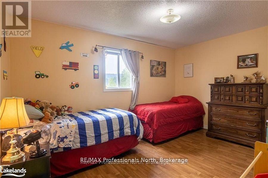 170 Bobcaygeon Road, Minden Hills, Ontario  K0M 2K0 - Photo 33 - X12238473