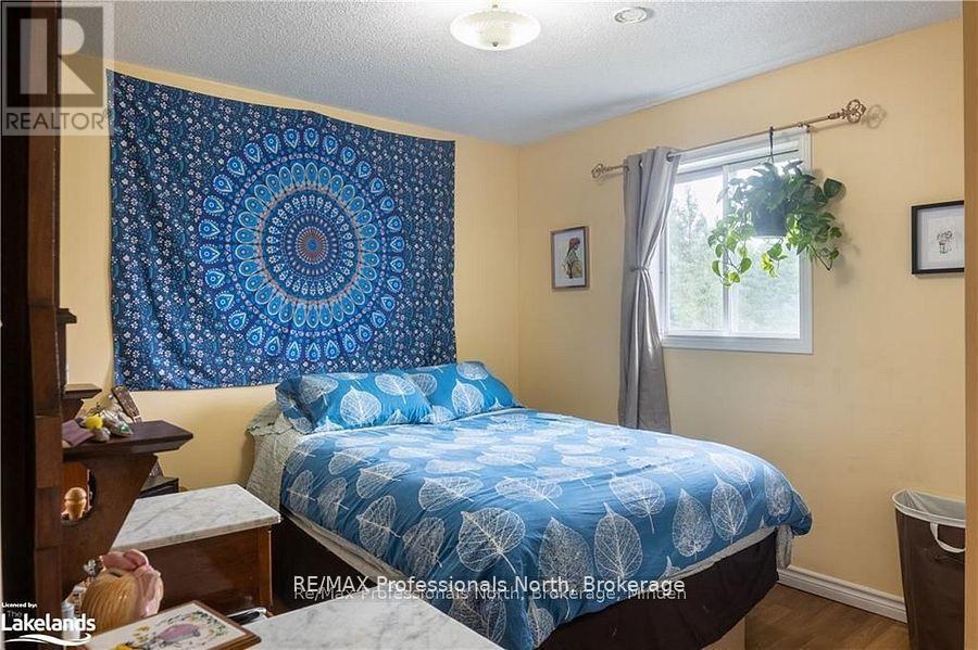 170 Bobcaygeon Road, Minden Hills, Ontario  K0M 2K0 - Photo 34 - X12238473