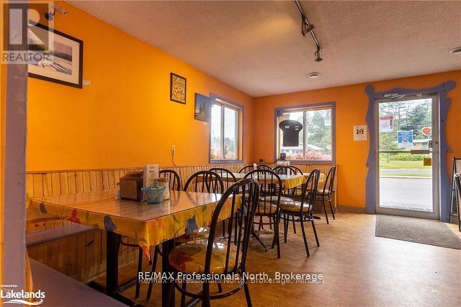 170 Bobcaygeon Road, Minden Hills, Ontario  K0M 2K0 - Photo 6 - X12238473