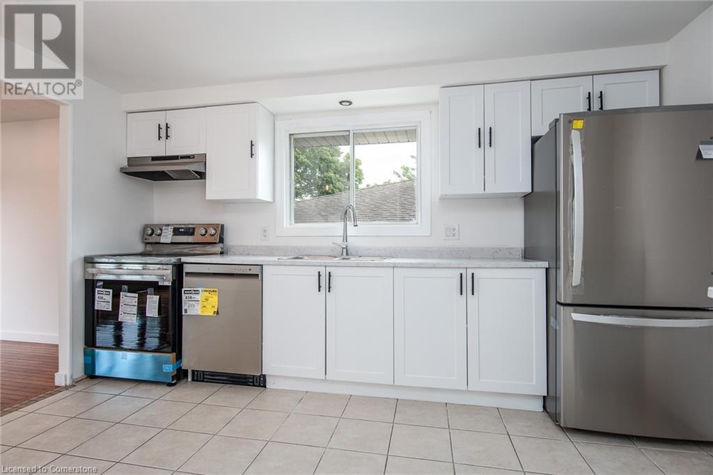 227 Blackhorne Drive, Kitchener, Ontario  N2E 1Z2 - Photo 11 - 40744048