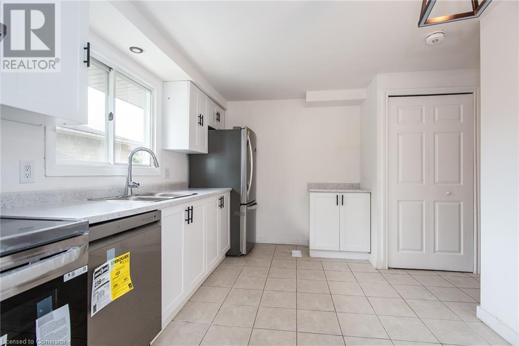 227 Blackhorne Drive, Kitchener, Ontario  N2E 1Z2 - Photo 14 - 40744048