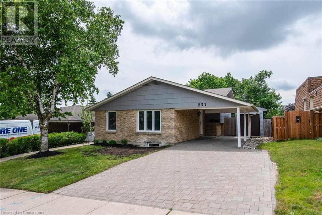 227 Blackhorne Drive, Kitchener, Ontario  N2E 1Z2 - Photo 2 - 40744048