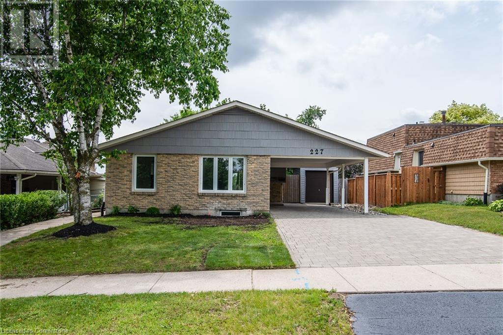 227 Blackhorne Drive, Kitchener, Ontario  N2E 1Z2 - Photo 3 - 40744048