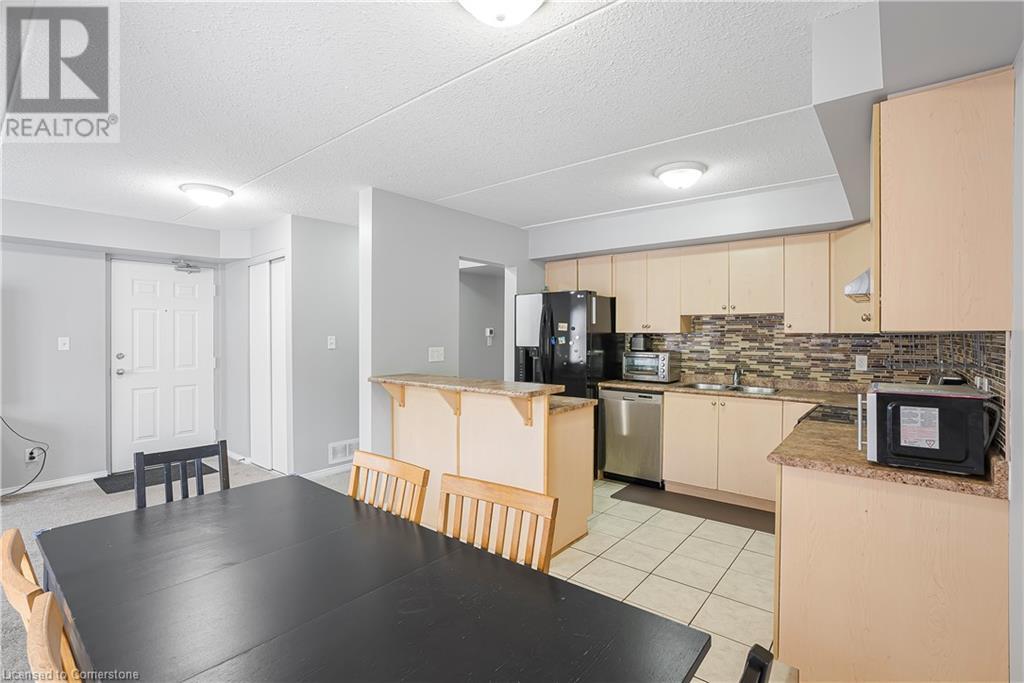 12 Holborn Street Unit# B11, Kitchener, Ontario  N2A 0A4 - Photo 9 - 40743005