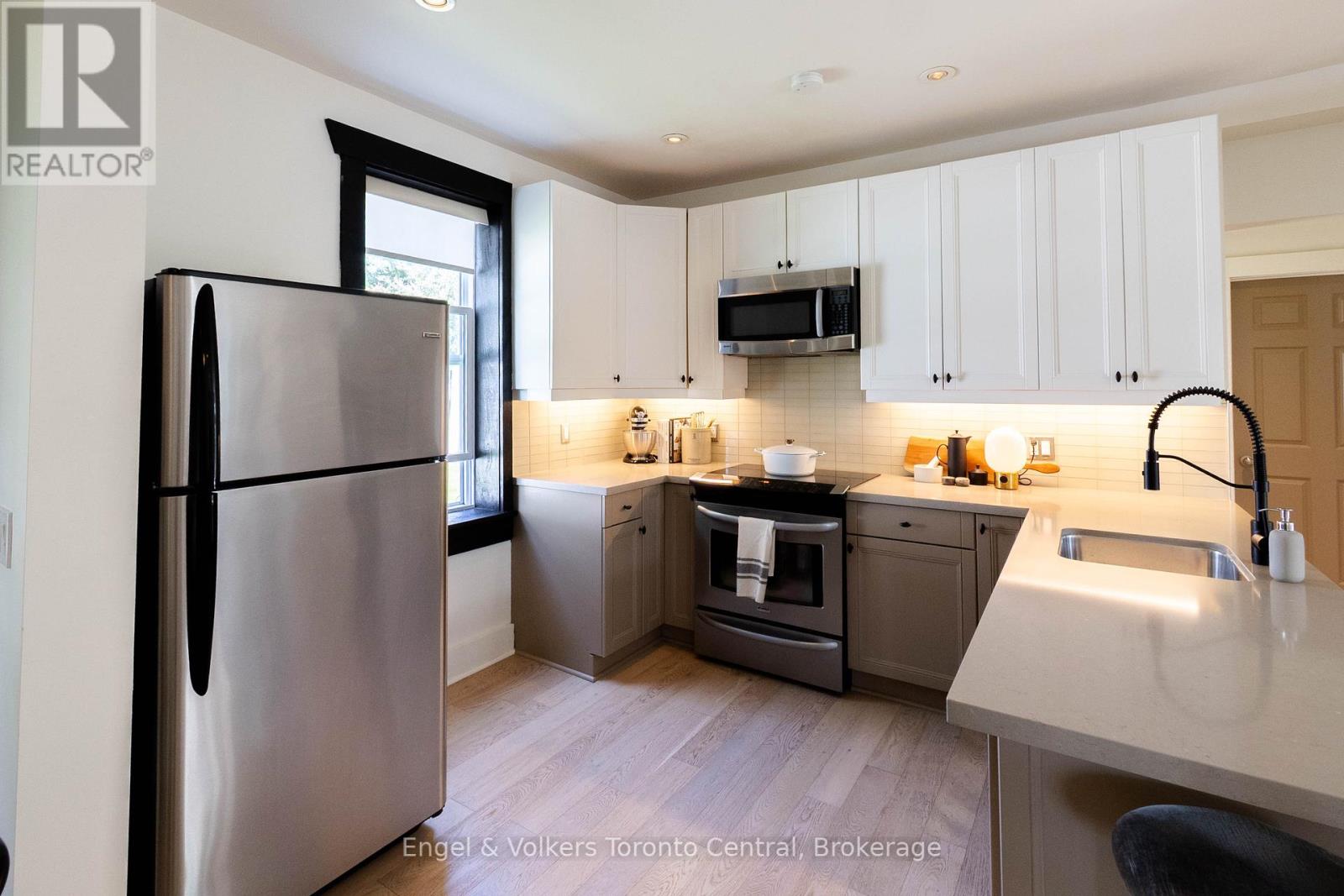 82 Entrance Drive, Bracebridge, Ontario  P1L 1H3 - Photo 6 - X12238795