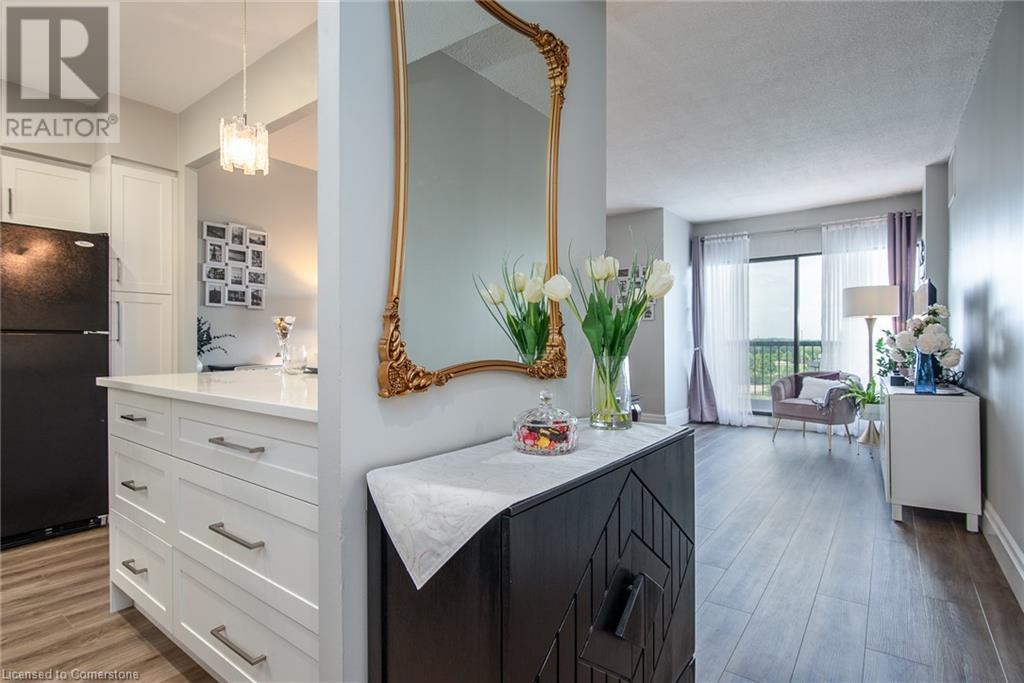 260 Sheldon Avenue N Unit# 810, Kitchener, Ontario  N2H 6P2 - Photo 7 - 40743452