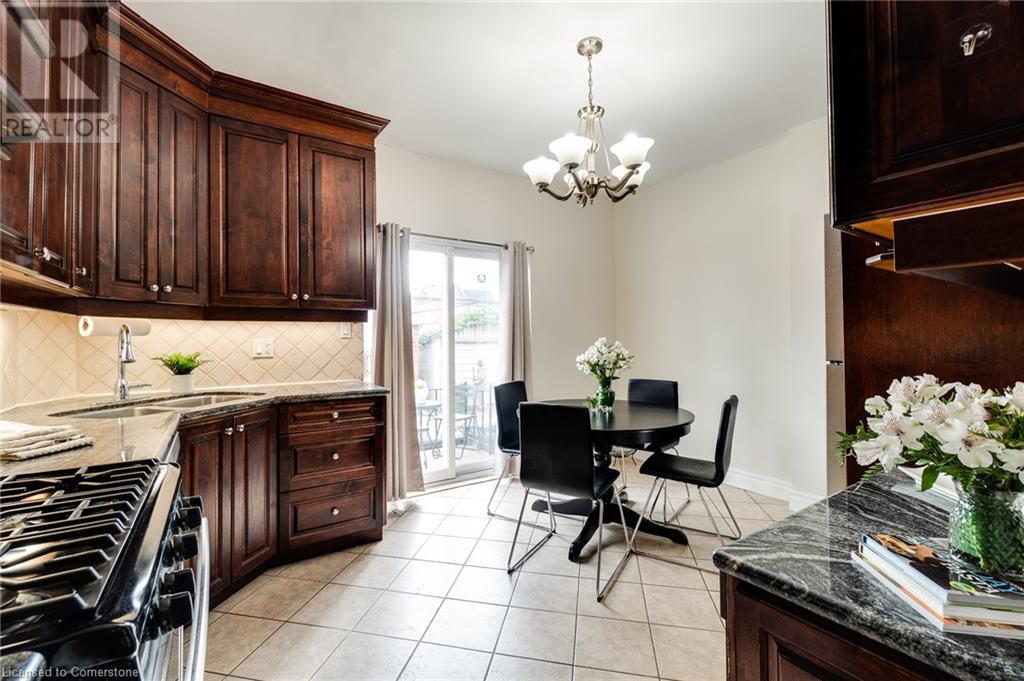 1315 Lansdowne Avenue, Toronto, Ontario  M6H 3Z9 - Photo 14 - 40739917