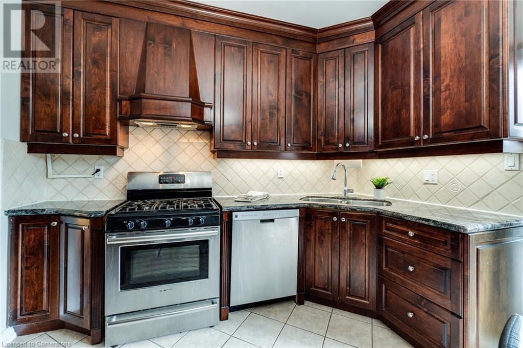 1315 Lansdowne Avenue, Toronto, Ontario  M6H 3Z9 - Photo 15 - 40739917