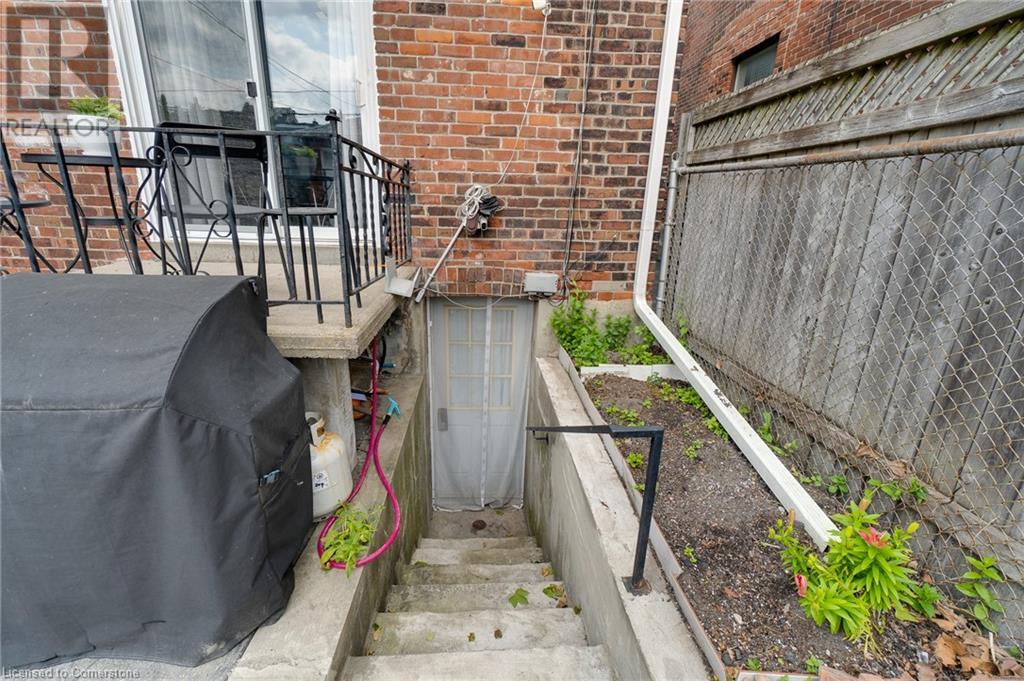 1315 Lansdowne Avenue, Toronto, Ontario  M6H 3Z9 - Photo 35 - 40739917