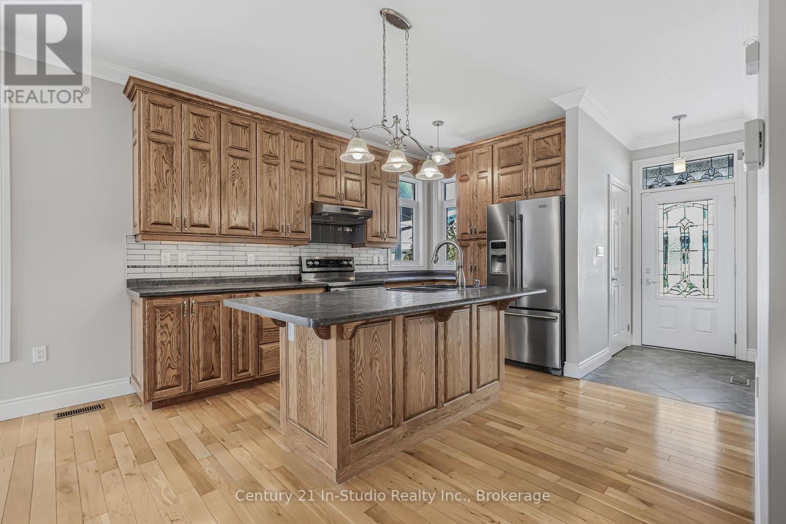 17 - 190 Morpeth Street, Saugeen Shores, Ontario  N0H 2L0 - Photo 11 - X12238839