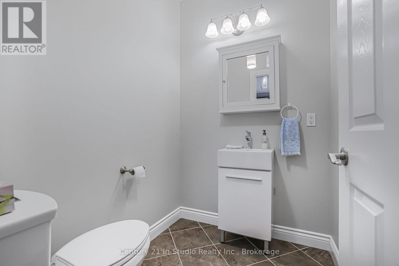 17 - 190 Morpeth Street, Saugeen Shores, Ontario  N0H 2L0 - Photo 27 - X12238839