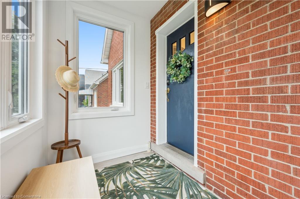 158 Lucan Avenue, Waterloo, Ontario  N2J 1W7 - Photo 7 - 40744050
