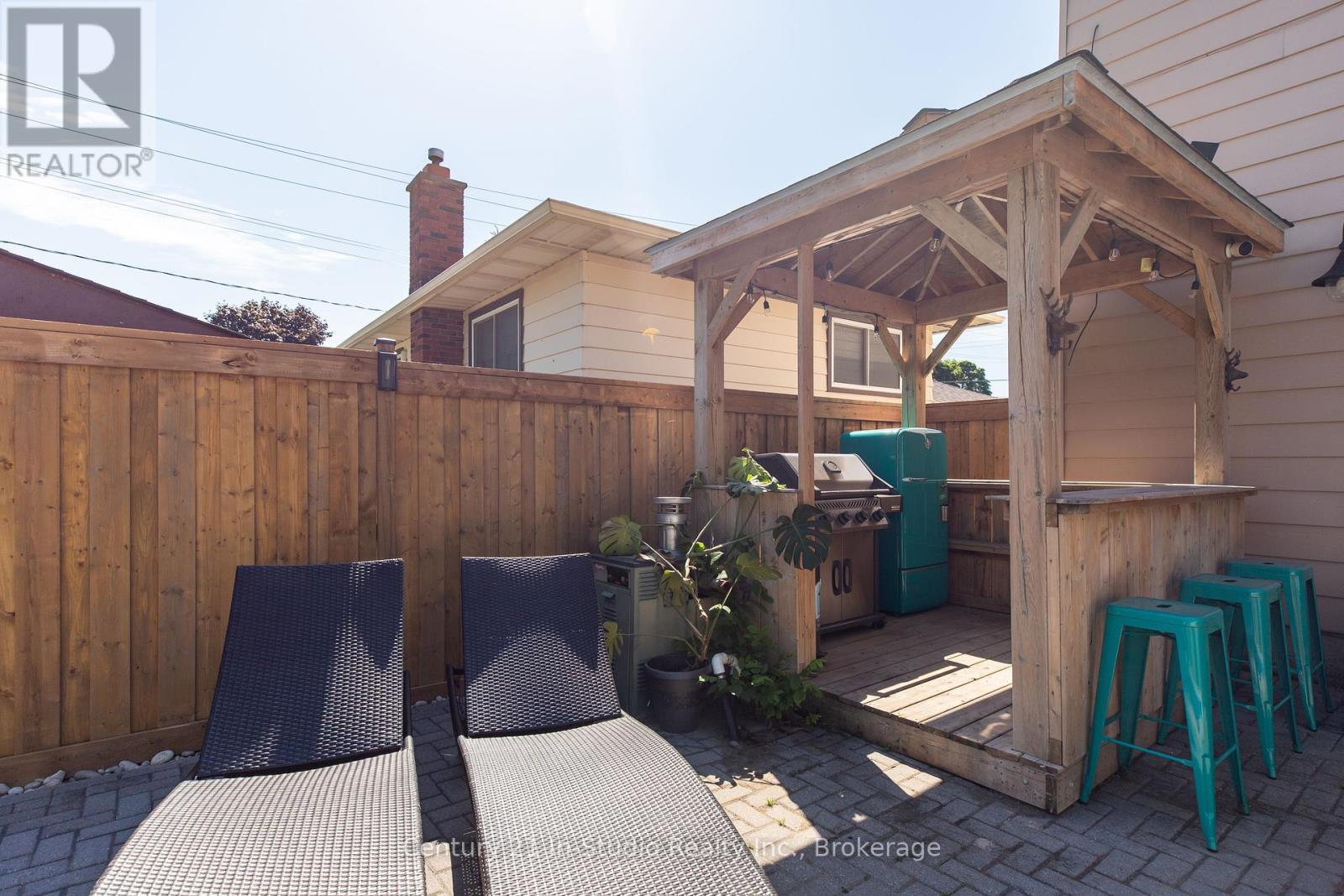786 8th Street E, Owen Sound, Ontario  N4K 1L9 - Photo 10 - X12238871