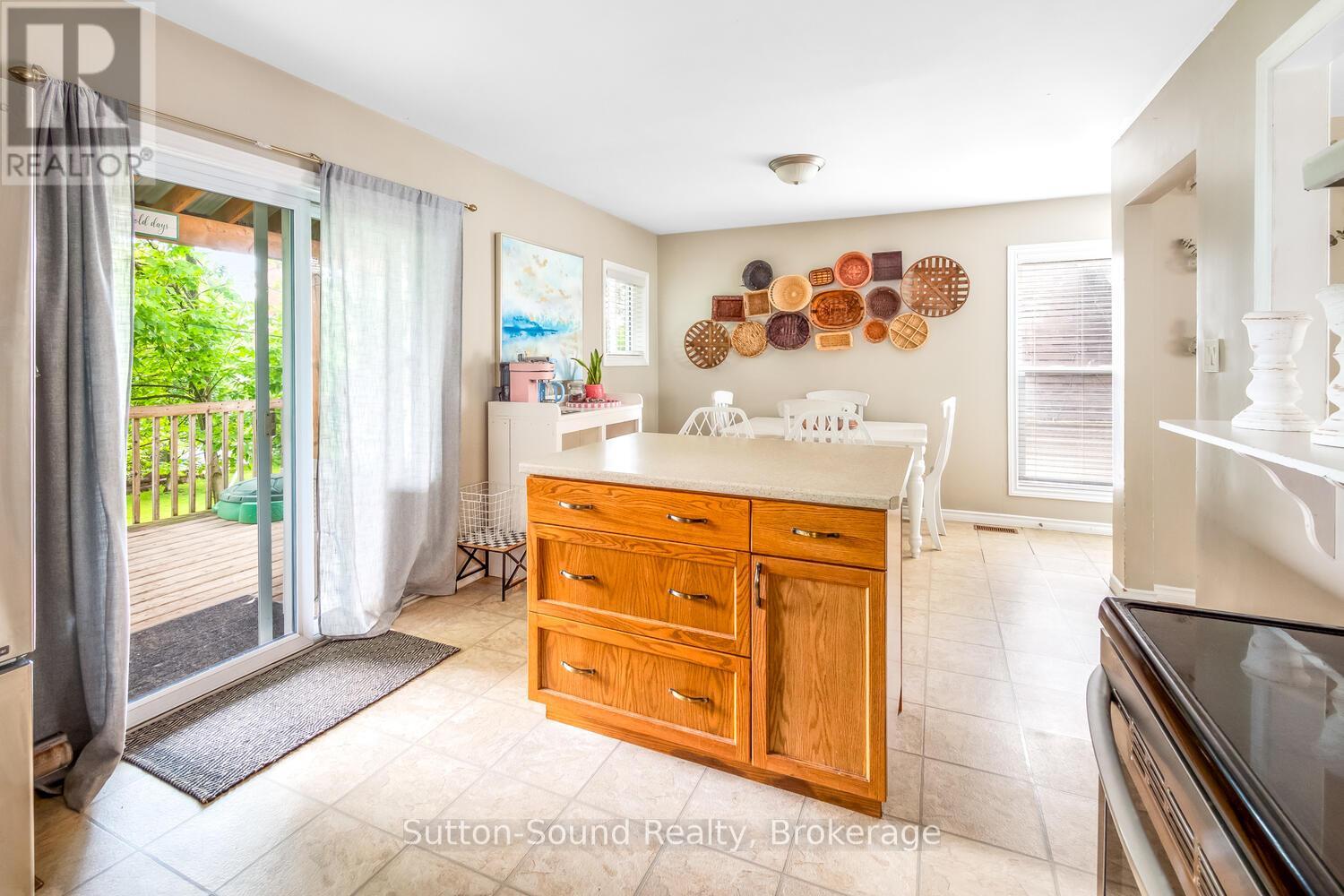 428 11th A Street W, Owen Sound, Ontario  N4K 3T5 - Photo 14 - X12238878