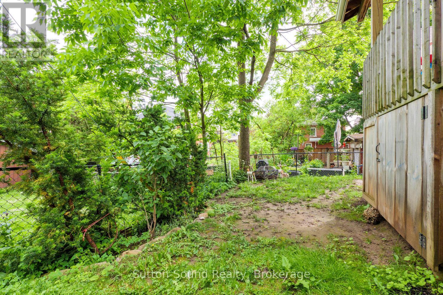 428 11th A Street W, Owen Sound, Ontario  N4K 3T5 - Photo 33 - X12238878