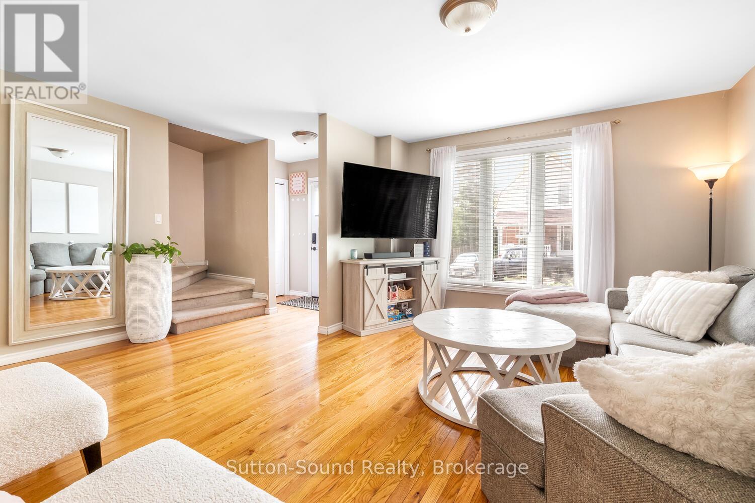 428 11th A Street W, Owen Sound, Ontario  N4K 3T5 - Photo 6 - X12238878