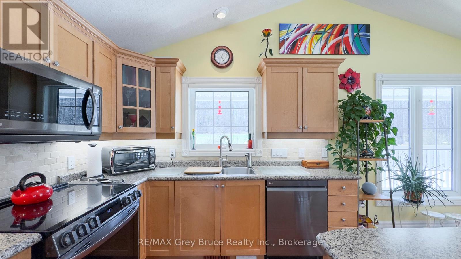 720291 20 Side Road, Chatsworth, Ontario  N0H 1R0 - Photo 13 - X12238942