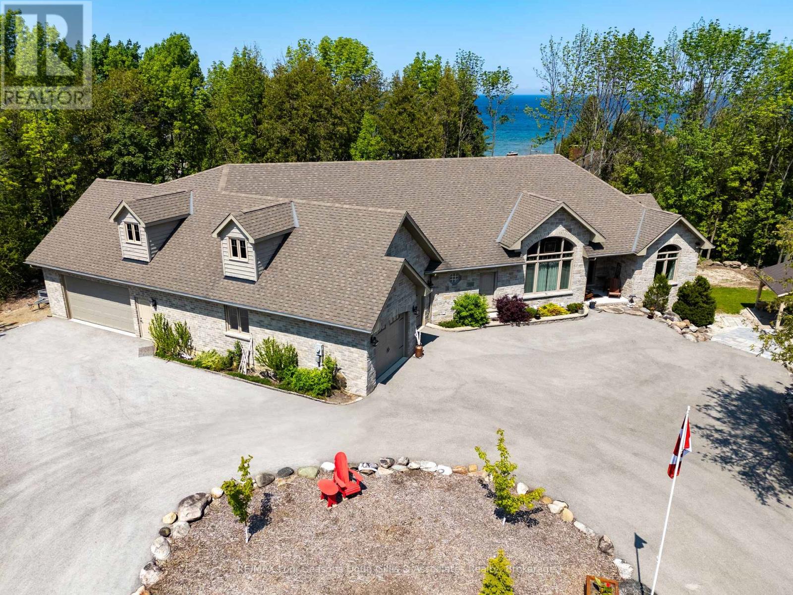 135 ALGONQUIN DRIVE, Meaford, Ontario