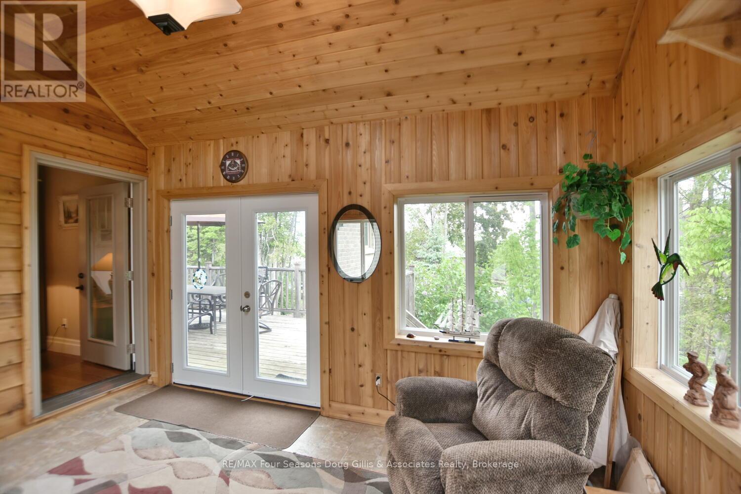 135 Algonquin Drive, Meaford, Ontario  N4L 0A7 - Photo 21 - X12238947