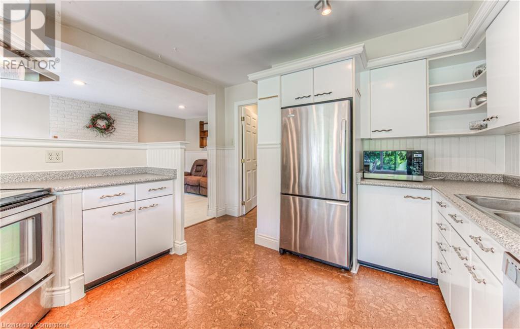 179 Woodbend Crescent, Waterloo, Ontario  N2T 1G9 - Photo 11 - 40742752