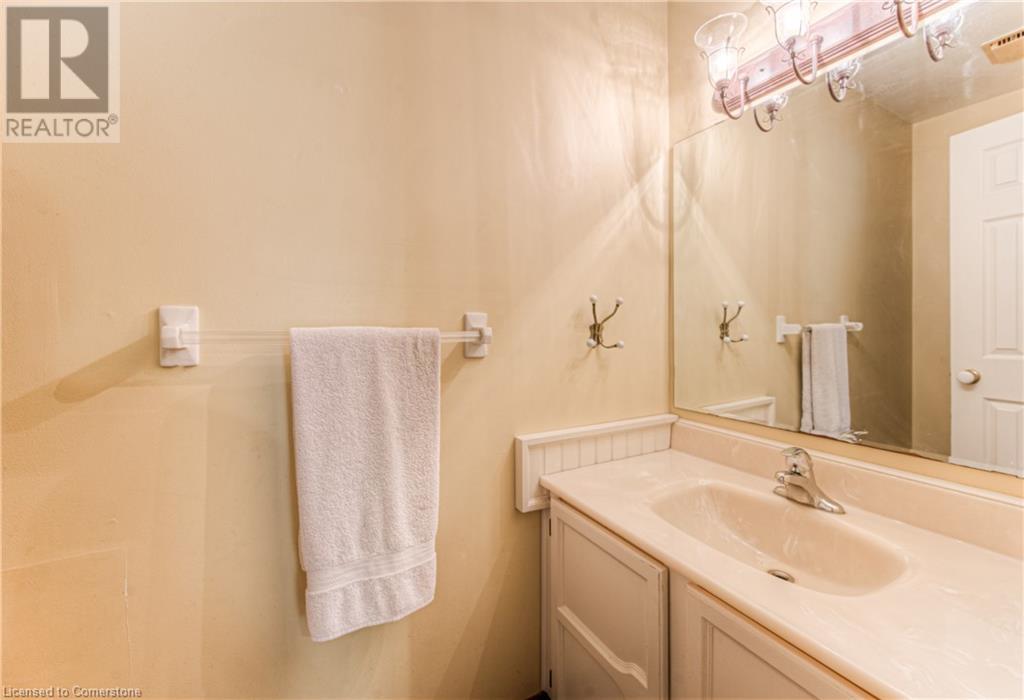 179 Woodbend Crescent, Waterloo, Ontario  N2T 1G9 - Photo 16 - 40742752