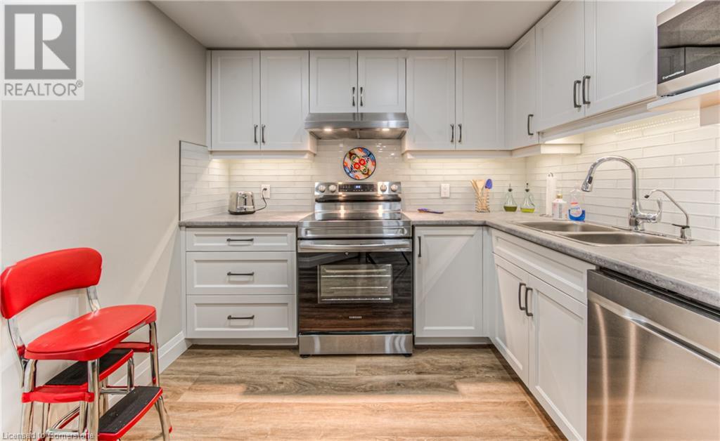 179 Woodbend Crescent, Waterloo, Ontario  N2T 1G9 - Photo 29 - 40742752