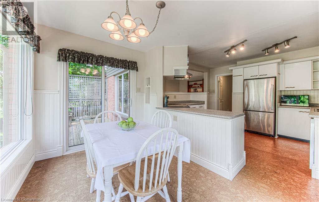 179 Woodbend Crescent, Waterloo, Ontario  N2T 1G9 - Photo 8 - 40742752