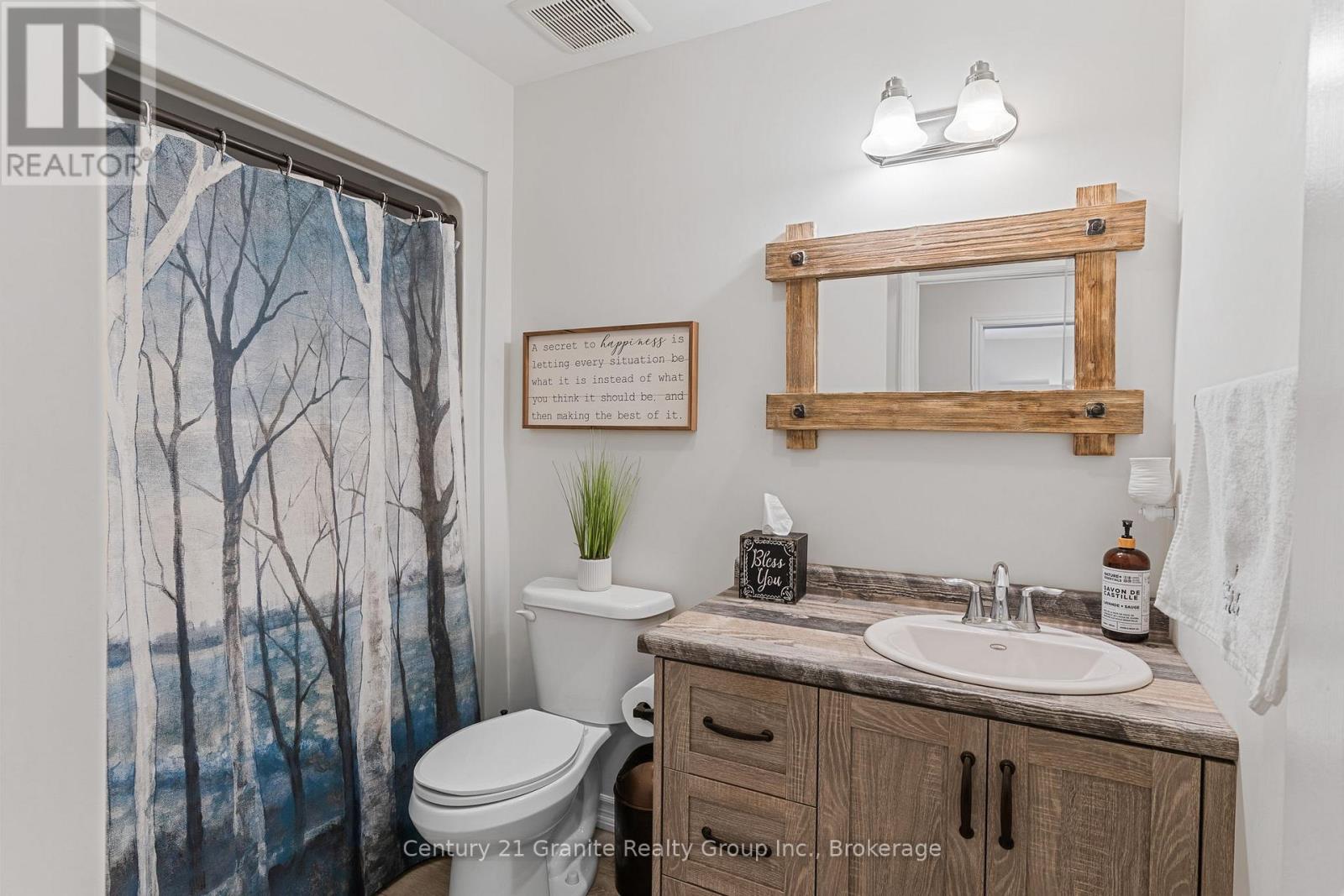 460 Bobcaygeon Road, Minden Hills, Ontario  K0M 2K0 - Photo 14 - X12239093