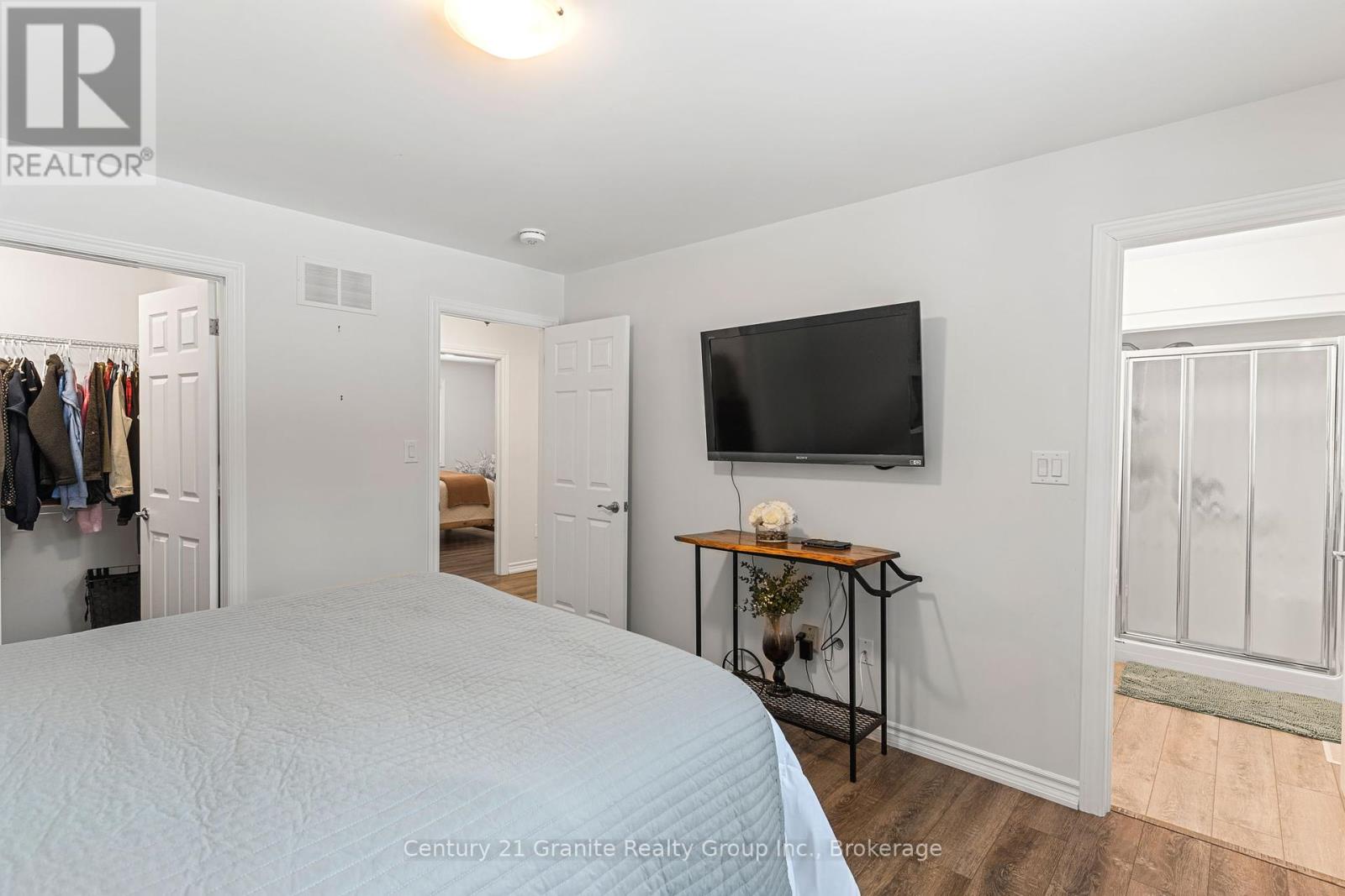 460 Bobcaygeon Road, Minden Hills, Ontario  K0M 2K0 - Photo 16 - X12239093