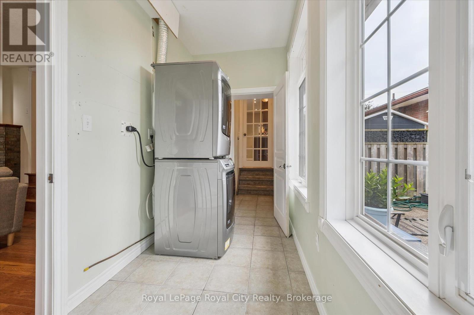 190 Waverley Drive, Guelph, Ontario  N1E 1H4 - Photo 19 - X12239270