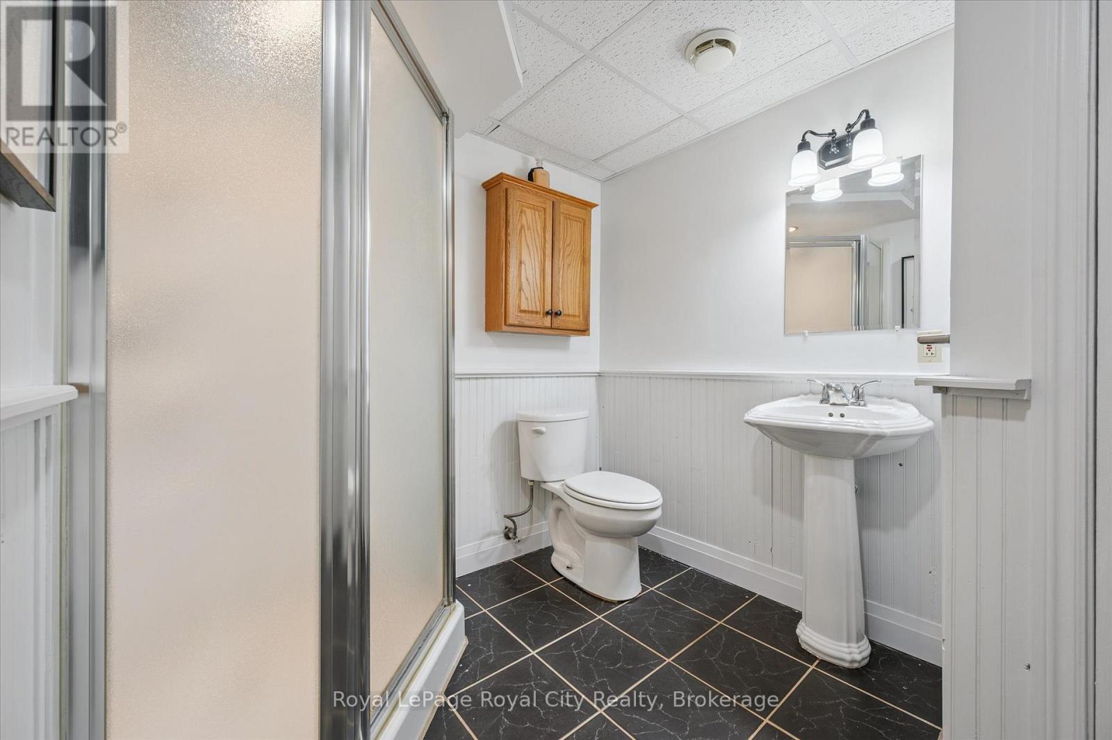 190 Waverley Drive, Guelph, Ontario  N1E 1H4 - Photo 29 - X12239270