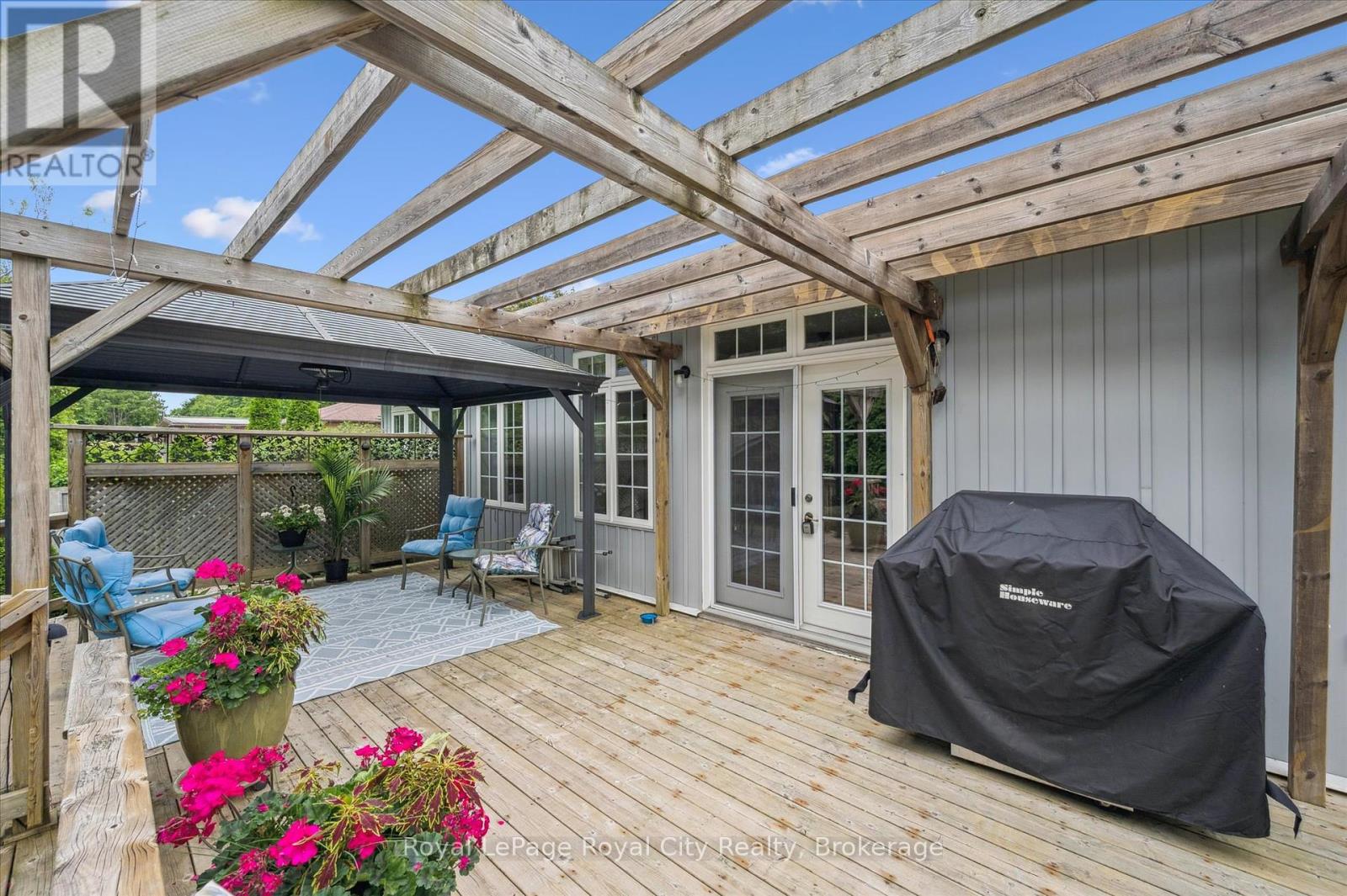 190 Waverley Drive, Guelph, Ontario  N1E 1H4 - Photo 36 - X12239270