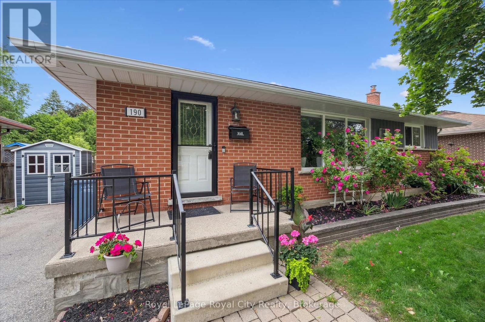 190 Waverley Drive, Guelph, Ontario  N1E 1H4 - Photo 4 - X12239270
