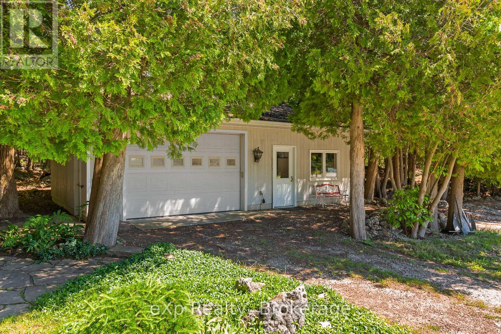 900 Berford Street, South Bruce Peninsula, Ontario  N0H 2T0 - Photo 32 - X12239277