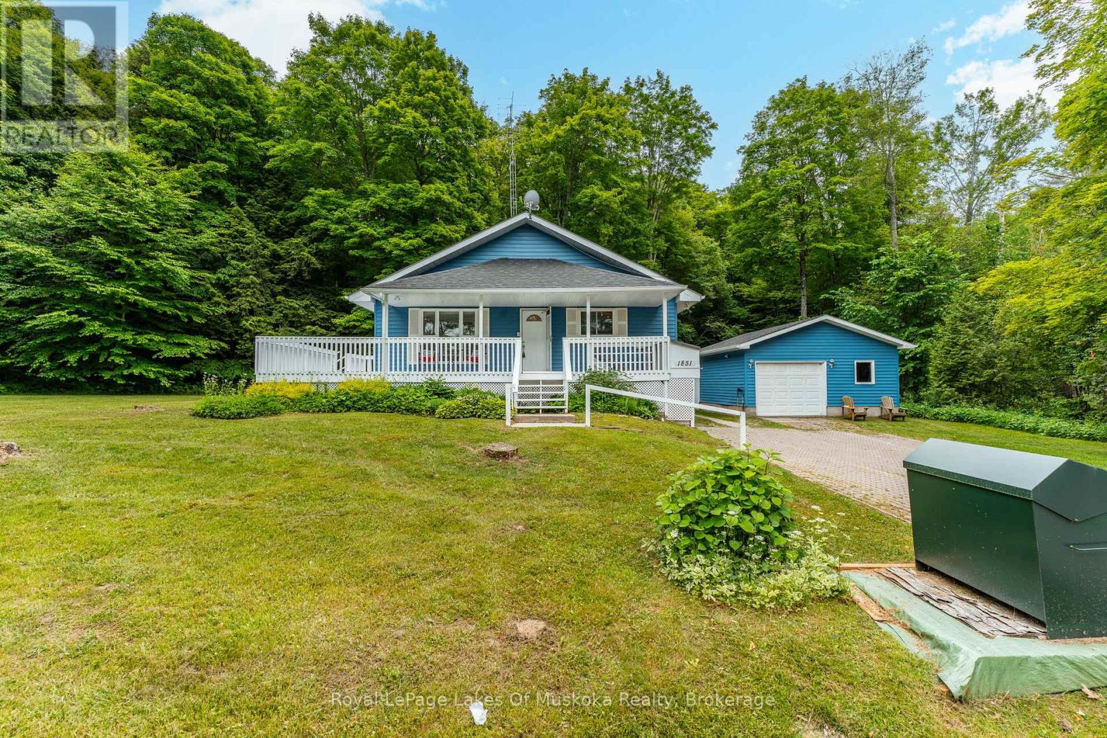 1851 Cedar Lane, Bracebridge, Ontario  P1L 1W9 - Photo 2 - X12239422