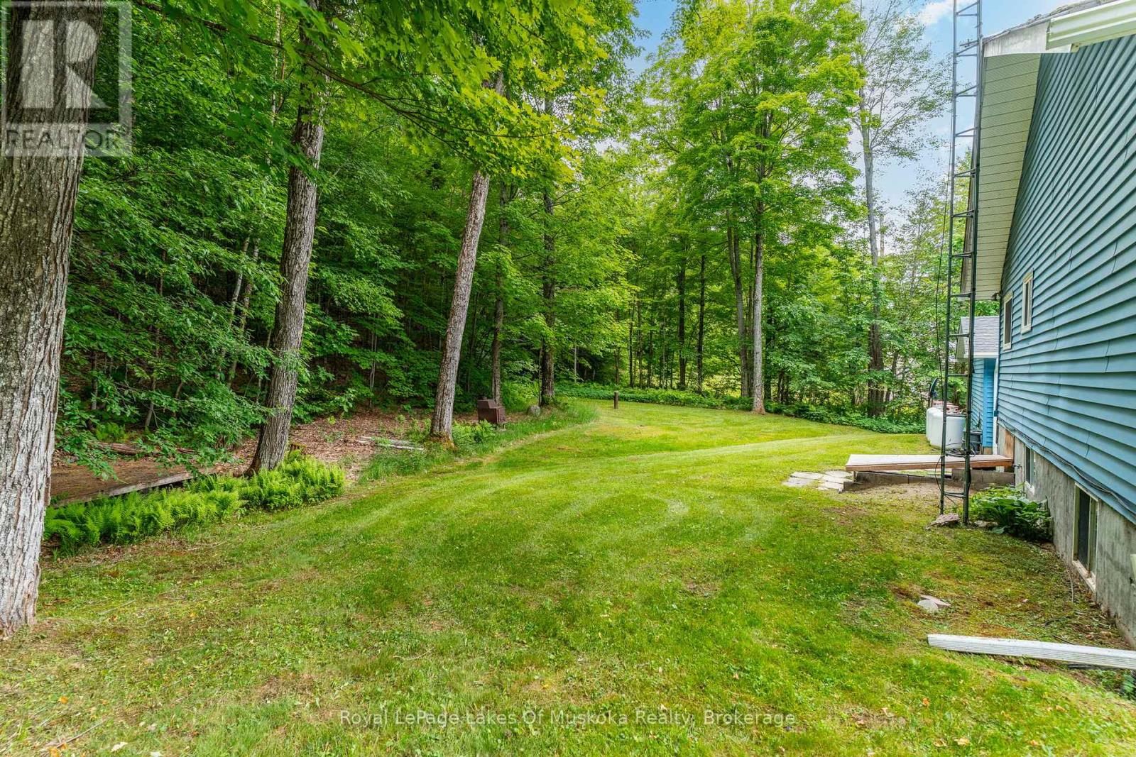 1851 Cedar Lane, Bracebridge, Ontario  P1L 1W9 - Photo 32 - X12239422