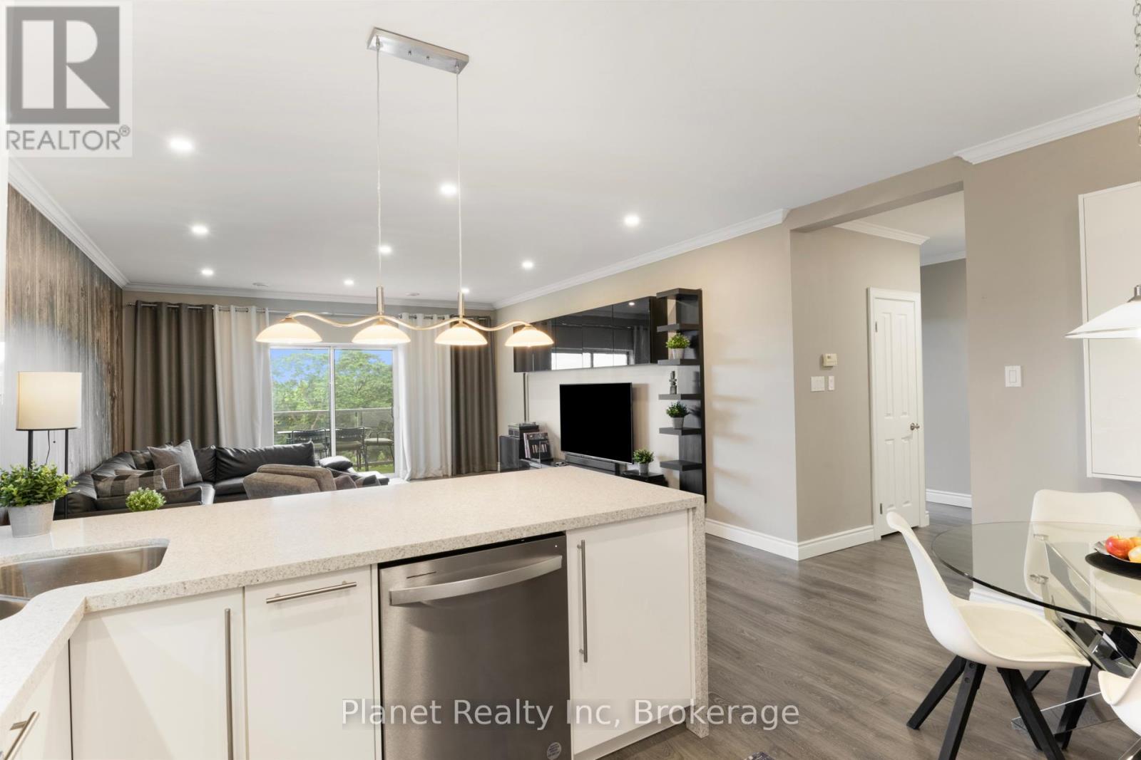 507 - 60 Wyndham Street S, Guelph, Ontario  N1E 7H7 - Photo 10 - X12239452