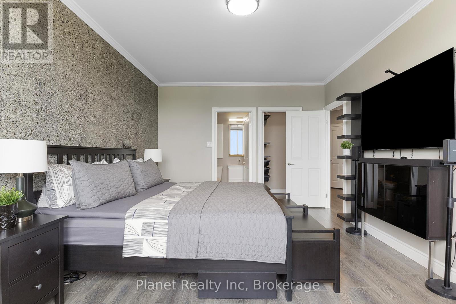 507 - 60 Wyndham Street S, Guelph, Ontario  N1E 7H7 - Photo 14 - X12239452