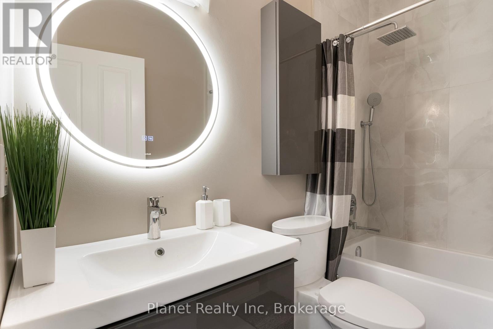 507 - 60 Wyndham Street S, Guelph, Ontario  N1E 7H7 - Photo 17 - X12239452
