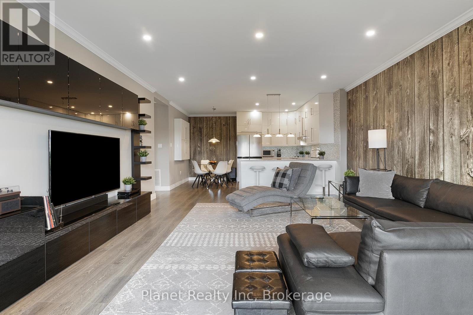 507 - 60 Wyndham Street S, Guelph, Ontario  N1E 7H7 - Photo 3 - X12239452